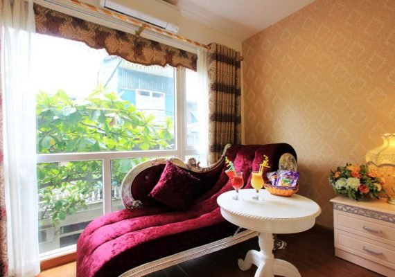 Executive Honeymoon Room